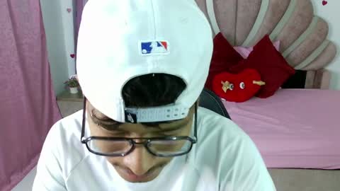 Snapshot of blackfox_desire chatting on May 2026 06:35:02 PM mateo online show from May 2026 06:35:02 PM
