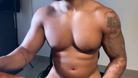 Snapshot of blackmacauly chatting on May 2026 12:43:02 PM Macauly online show from May 2026 12:43:02 PM