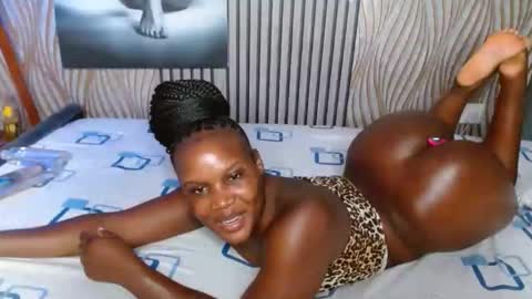Snapshot of blackmellanin_ chatting on June 2026 01:52:01 AM Smiley sylivia online show from June 2026 01:52:01 AM