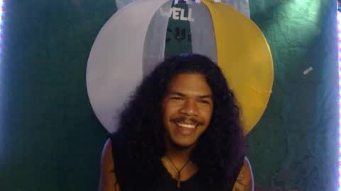 Snapshot of blackphylosofy chatting on January 2025 01:18:02 PM i am D.L online show from January 2025 01:18:02 PM