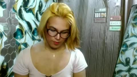 Ellez online show from July 2026 02:23:01 PM