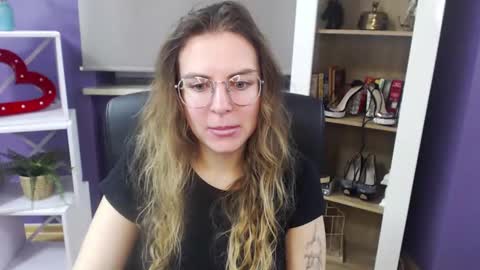 Z O E Y online show from January 2025 05:34:01 AM