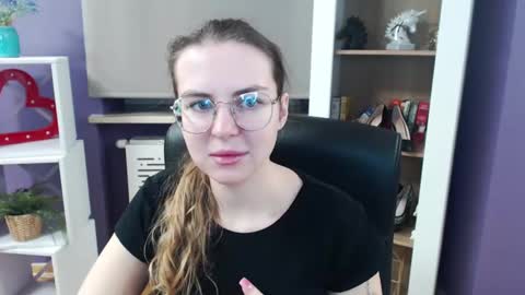 Z O E Y online show from February 2025 05:31:02 AM