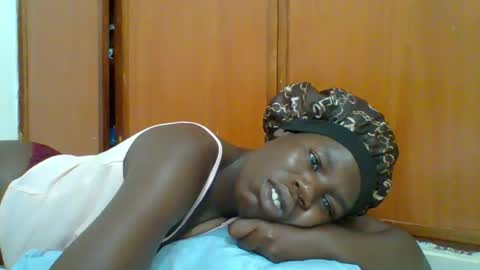 Snapshot of blacksexygal chatting on November 2025 07:47:01 PM SARAH online show from November 2025 07:47:01 PM