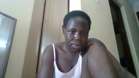 Snapshot of blacksexygal chatting on May 2026 06:14:02 PM SARAH online show from May 2026 06:14:02 PM