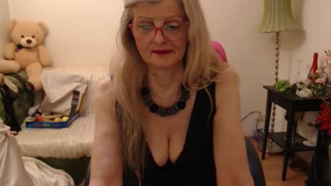 Snapshot of blairfort chatting on January 2025 08:40:01 AM blairfort online show from January 2025 08:40:01 AM