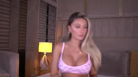 BlairSanders online show from October 2025 06:16:02 PM