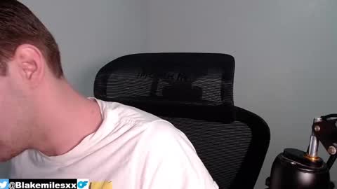 Snapshot of blakemiles2 chatting on February 2025 12:30:01 AM Blake Miles online show from February 2025 12:30:01 AM