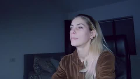 blonde4pasion online show from December 2024 10:52:02 PM