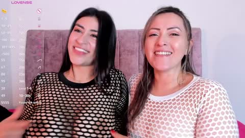 Snapshot of blonde__cute chatting on January 2025 01:49:01 PM Esperancita and Karina online show from January 2025 01:49:01 PM