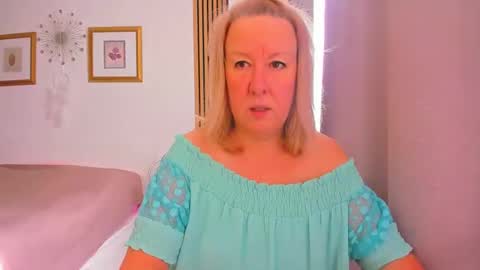 Nicole online show from March 2025 09:58:02 AM