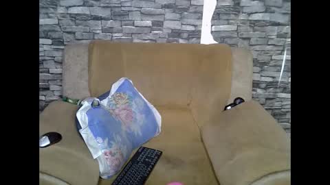 blonde_creamy online show from April 2026 05:03:01 PM