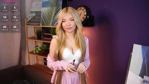 Snapshot of blonde_lotos chatting on January 2026 04:12:01 PM Kate and Mary online show from January 2026 04:12:01 PM