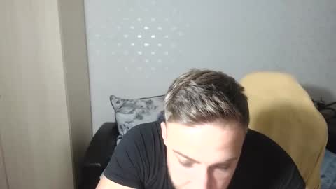 Mr Blond online show from December 2024 08:39:02 PM