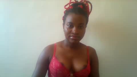 Snapshot of blondebarbiey chatting on February 2025 05:24:01 AM blonde online show from February 2025 05:24:01 AM