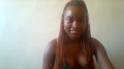 Snapshot of blondebarbiey chatting on March 2025 05:14:02 AM blonde online show from March 2025 05:14:02 AM