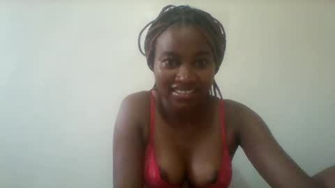 Snapshot of blondebarbiey chatting on March 2025 03:59:02 AM blonde online show from March 2025 03:59:02 AM