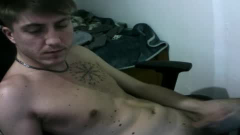 Snapshot of blondebat chatting on January 2025 12:39:02 AM blondebat online show from January 2025 12:39:02 AM