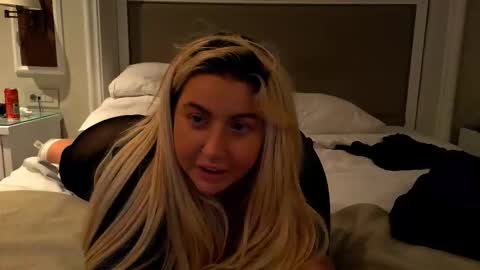 blondedolltia online show from January 2026 06:44:02 PM