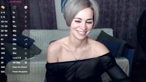 Snapshot of blondemommy_77 chatting on December 2024 10:50:01 PM Lola online show from December 2024 10:50:01 PM