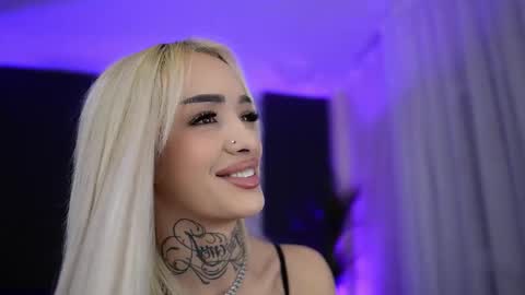 blondie_muller online show from February 2026 09:22:01 PM