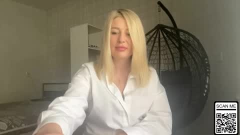 blondie_xoxoxo online show from May 2026 09:47:01 AM