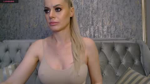 Helen online show from March 2026 07:17:02 PM