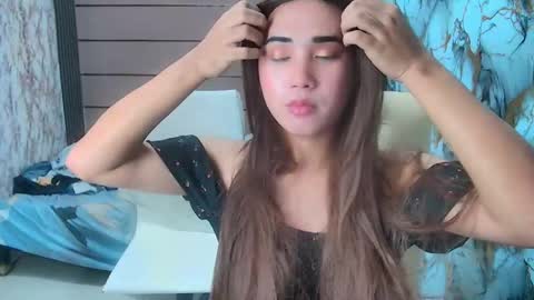 Snapshot of blondina_twinx chatting on May 2026 08:20:01 AM blondina_twinx online show from May 2026 08:20:01 AM