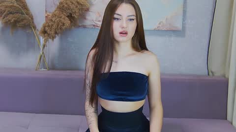 Juliana online show from December 2024 12:11:01 AM