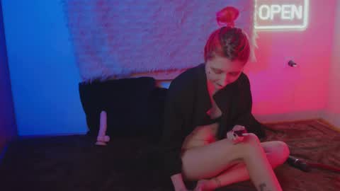 Snapshot of bloom_fairy chatting on February 2026 03:26:02 PM Bloom online show from February 2026 03:26:02 PM