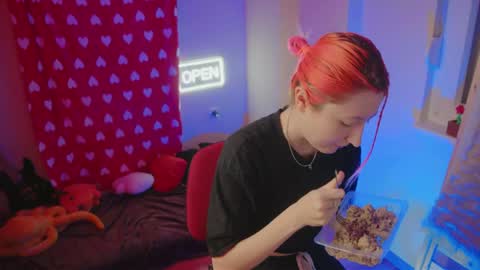 Snapshot of bloom_fairy chatting on February 2026 01:51:02 PM Bloom online show from February 2026 01:51:02 PM