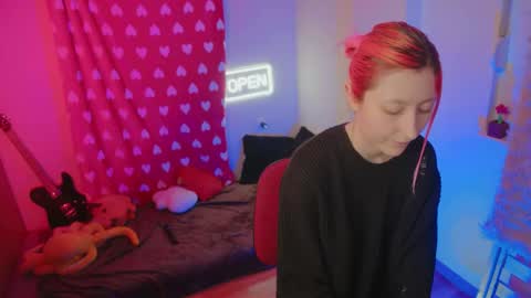 Snapshot of bloom_fairy chatting on February 2026 01:51:01 PM Bloom online show from February 2026 01:51:01 PM