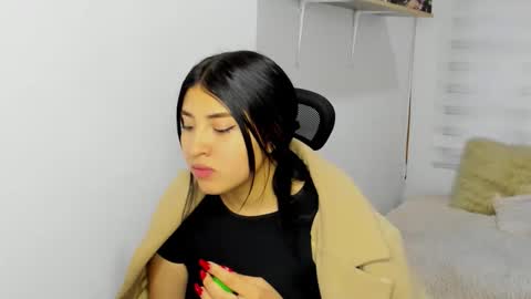 bloom_flower1 online show from December 2025 11:28:02 AM