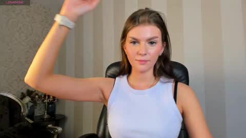 Vanessa online show from February 2026 01:03:02 PM