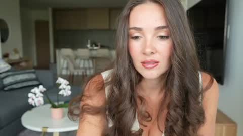 Snapshot of bloomyogi chatting on June 2026 08:02:01 PM Emma Bloom online show from June 2026 08:02:01 PM