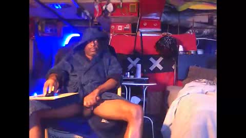 Snapshot of blowfly chatting on March 2026 11:55:01 PM BLOWFLY online show from March 2026 11:55:01 PM