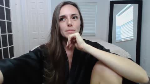 Snapshot of blowjobboss chatting on December 2024 06:16:01 PM Sarah Zee online show from December 2024 06:16:01 PM