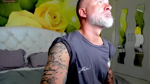 Snapshot of blowmyxxl chatting on October 2025 06:58:02 AM Nico online show from October 2025 06:58:02 AM