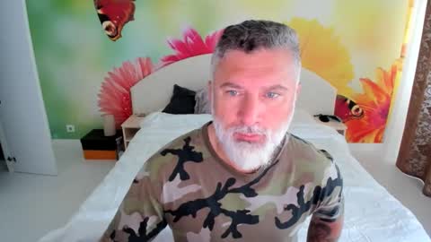 Snapshot of blowmyxxl chatting on November 2025 06:23:01 AM Nico online show from November 2025 06:23:01 AM