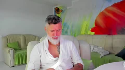 Snapshot of blowmyxxl chatting on January 2026 06:44:01 PM Nico online show from January 2026 06:44:01 PM