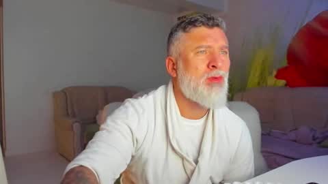 Snapshot of blowmyxxl chatting on January 2026 08:22:01 PM Nico online show from January 2026 08:22:01 PM