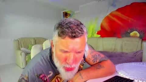 Snapshot of blowmyxxl chatting on January 2026 05:37:01 PM Nico online show from January 2026 05:37:01 PM