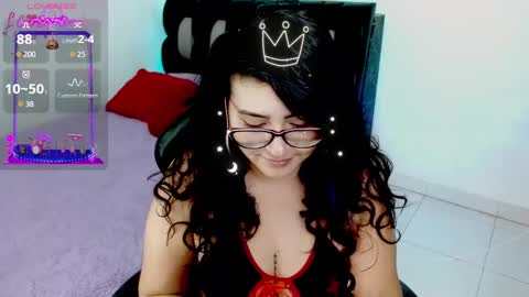 Snapshot of blue_dance chatting on February 2025 04:05:01 AM susan online show from February 2025 04:05:01 AM