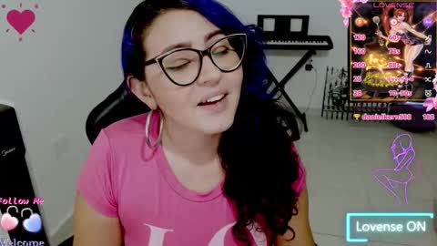 Snapshot of blue_dance chatting on October 2025 04:51:02 AM susan online show from October 2025 04:51:02 AM