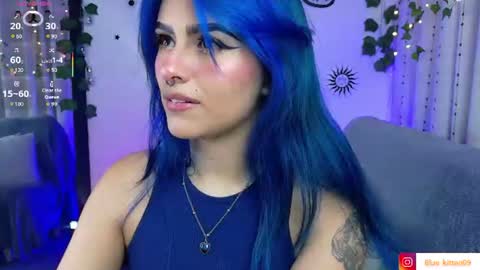 Snapshot of blue_kittenn chatting on June 2026 04:32:02 AM blue_kittenn online show from June 2026 04:32:02 AM