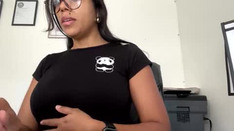 blueaby1 online show from November 2025 02:39:02 PM