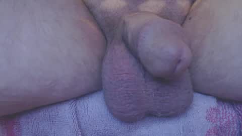 Snapshot of bluebee420 chatting on January 2025 10:21:02 AM bluebee420 online show from January 2025 10:21:02 AM