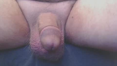 Snapshot of bluebee420 chatting on February 2025 09:42:01 AM bluebee420 online show from February 2025 09:42:01 AM