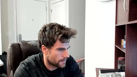 Snapshot of bluecollarhunk chatting on December 2025 04:03:02 PM BlueCollarHunk online show from December 2025 04:03:02 PM