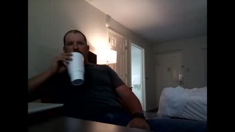Snapshot of bluecollartexan chatting on April 2026 06:46:01 PM bluecollartexan online show from April 2026 06:46:01 PM
